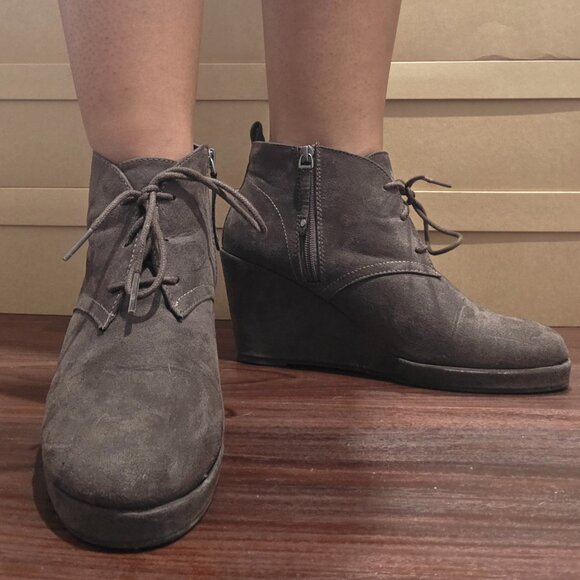 Dolce Vita Wedges - Picture 2 of 5